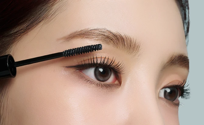 過保護すぎるマスカラで、“健やかに、魅せる”。