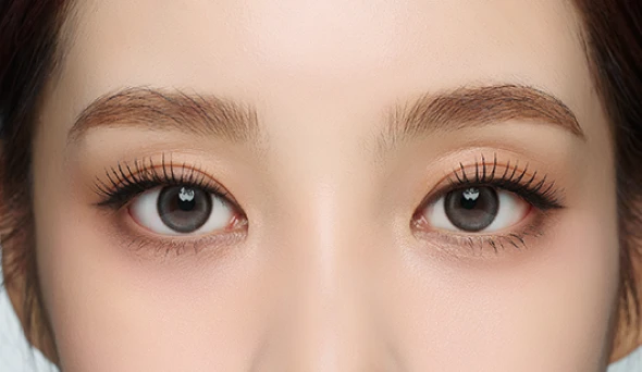 繊細な”素顔っぽ”まつ毛を演出するメイクアップ効果