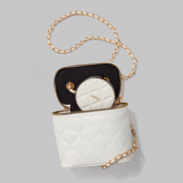 HARIAS薬用クッションファンデーション Holiday Limited Edition ホワイトデーセット 限定100個